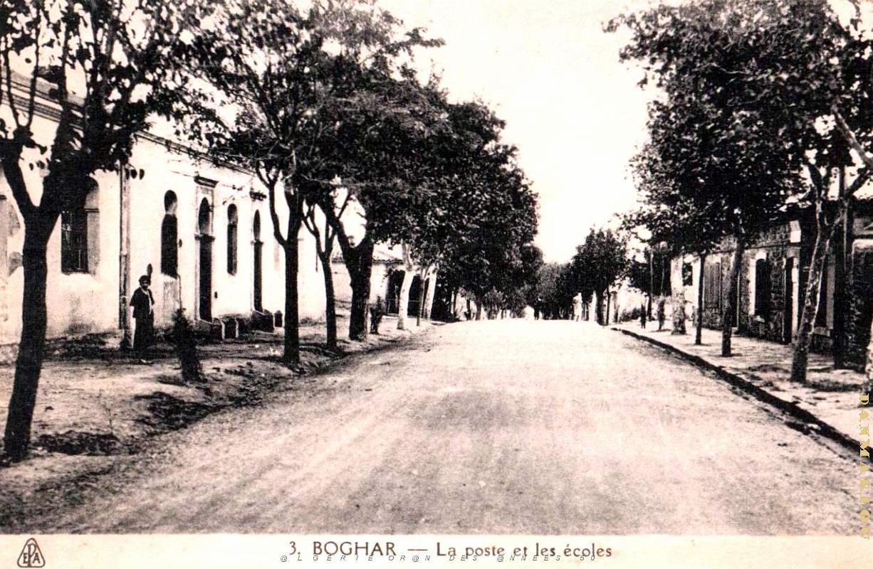 Boghar - Poste et Ecoles.jpg